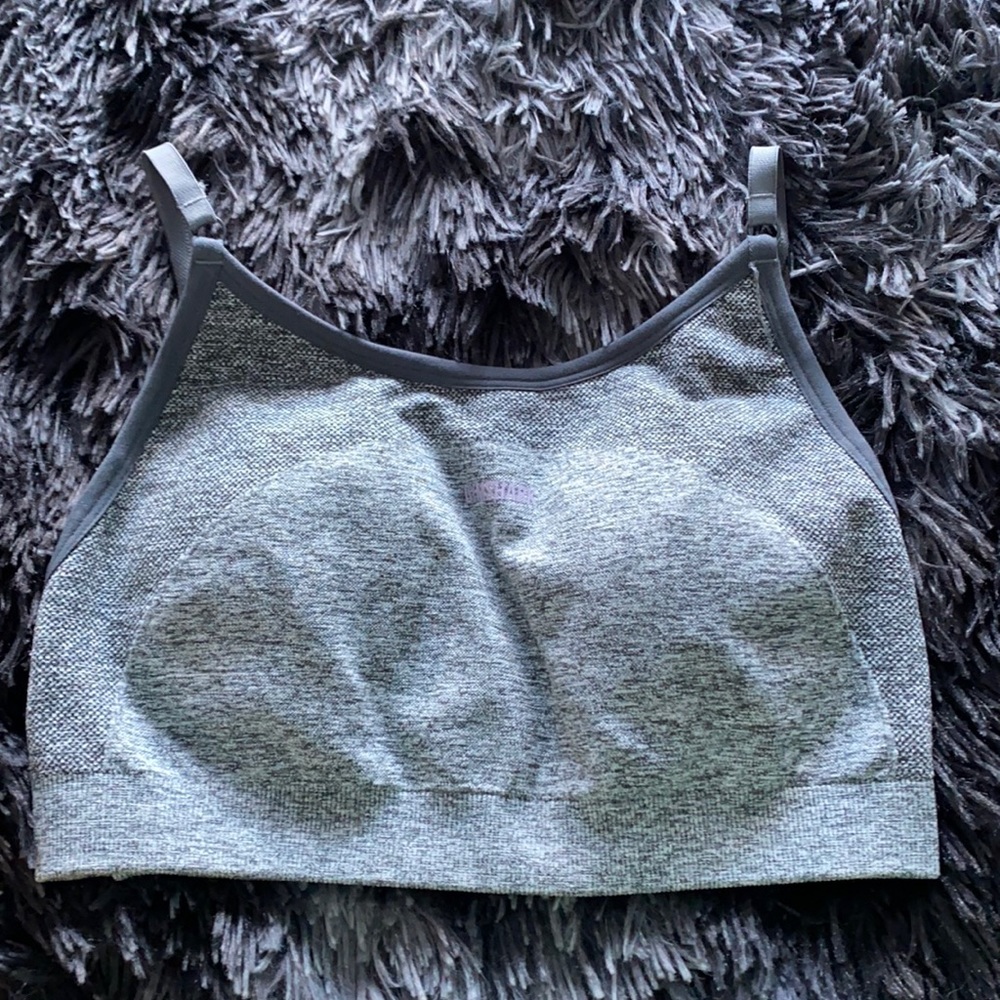 Grey and pink flex sports bra Gymshark